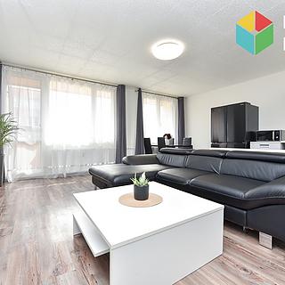 Prodej bytu 4+kk 86 m² Jince, Zborovská