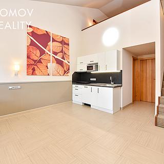 Pronájem bytu 2+kk 42 m&sup2; Králův Dvůr