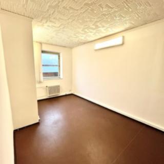 Pronájem kanceláře 35 m² Žitenice