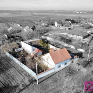 Prodej stavební parcely 848 m² Jevišovka