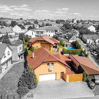 Prodej rodinného domu 144 m&sup2; Starovičky