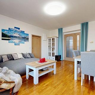 Prodej bytu 4+1 105 m² Hodonín, Sv. Čecha