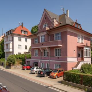 Prodej bytu 1+1 63 m² Karlovy Vary, Americká