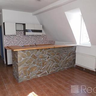 Pronájem bytu 3+1 Karlovy Vary