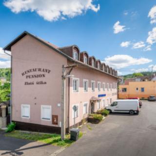 Pronájem bytu 1+kk, garsoniery 29 m² Karlovy Vary