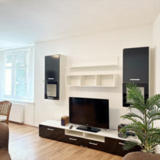 Pronájem bytu 1+kk a garsoniéry 46 m² Loučná pod Klínovcem, Úzká