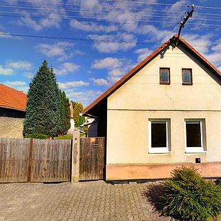 Prodej rodinného domu 146 m² Žiželice Loukonosy