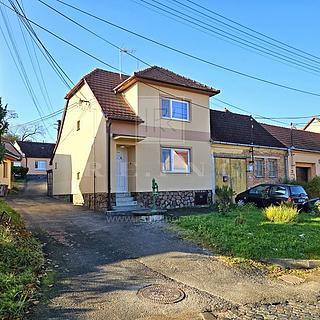 Prodej rodinného domu 137 m² Dambořice