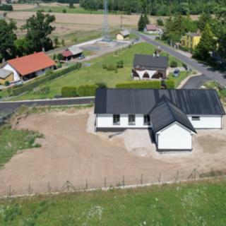 Prodej rodinného domu 193 m² Domousnice