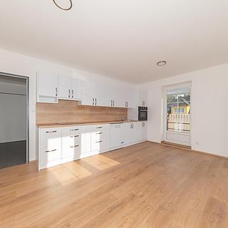 Pronájem bytu 5+kk 95 m² Doksy Staré Splavy, Krále Václava II.