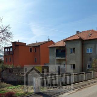 Prodej bytu 2+1 60 m² Králův Dvůr, V Kaštanech