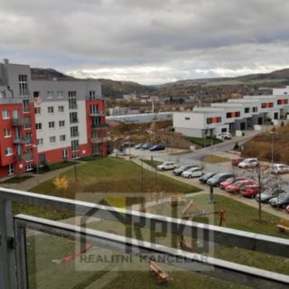 Pronájem bytu 1+kk a garsoniéry 33 m² Beroun -Město, Nepilova
