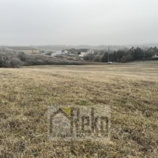 Prodej stavební parcely, 9266m²