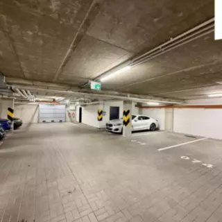 Pronájem parkovací místa a garážová stání 14 m²