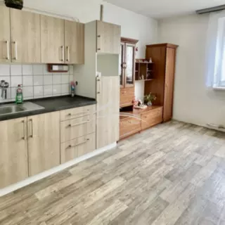 Pronájem byt 1+kk, garsoniera 33 m²