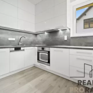 Prodej byty 1+1 44 m²