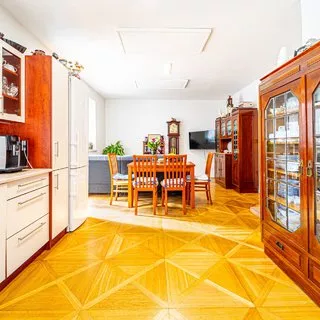 Prodej rodinné domy 318 m²