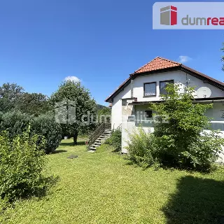 Prodej rodinné domy 340 m²