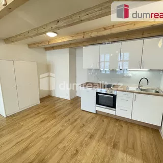 Pronájem byt 1+kk, garsoniera 45 m²