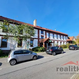 Pronájem kanceláře 99 m²