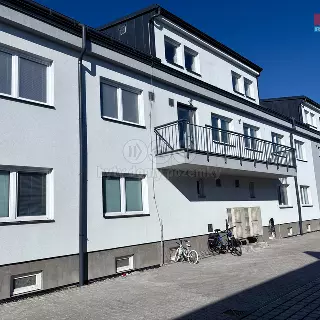 Pronájem byt 1+kk, garsoniera 28 m²