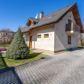 Prodej rodinné domy 143 m²