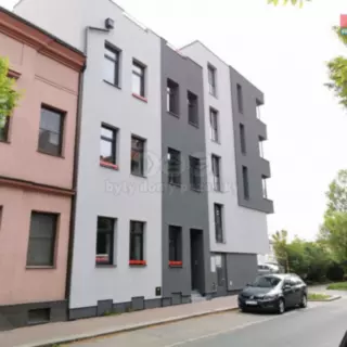Pronájem byt 1+kk, garsoniera 28 m²
