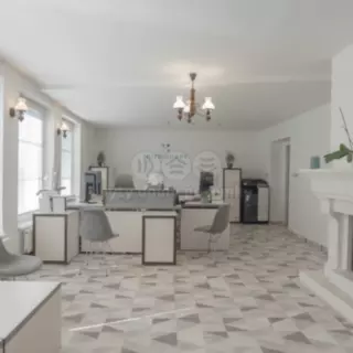 Pronájem kanceláře 240 m²