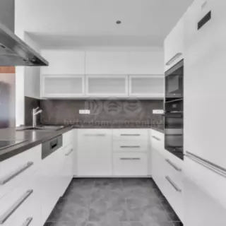 Pronájem byty 5+kk 117 m²