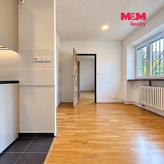 Pronájem byty 2+1 63 m²