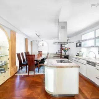 Pronájem byty 4+kk 142 m²