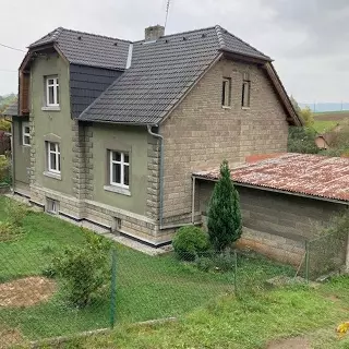 Pronájem rodinné domy 160 m²