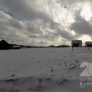 Prodej komerční pozemky