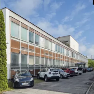 Pronájem skladové prostory 635 m²