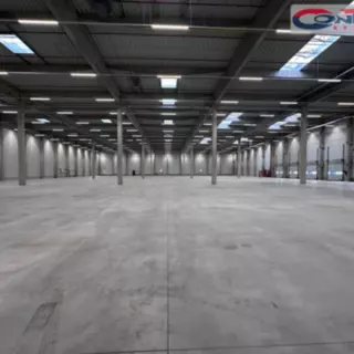 Pronájem skladové prostory 10 000 m²