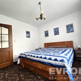 Pronájem byty 5+1 a více 35 m²