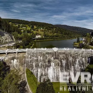 Prodej hotely, penziony 1 100 m²