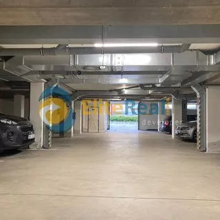 Prodej parkovací místa a garážová stání 12 m²