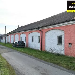 Prodej skladové prostory 630 m²