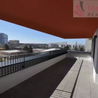 Pronájem byty 2+kk 52 m²