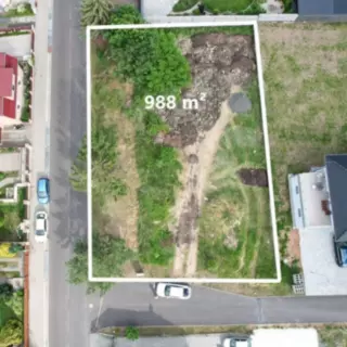 Prodej stavební parcely 988 m²