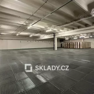 Pronájem skladové prostory 5 330 m²