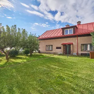 Prodej rodinné domy 225 m²