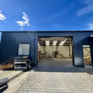 Pronájem skladové prostory 234 m²