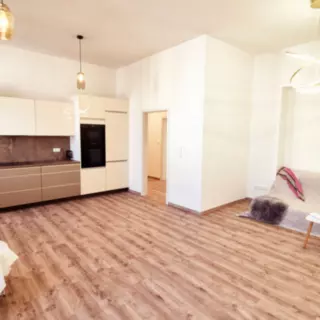 Pronájem byty 4+kk 130 m²