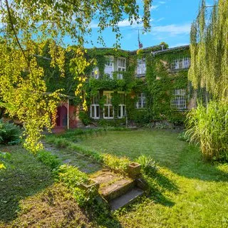 Prodej rodinné domy 600 m²