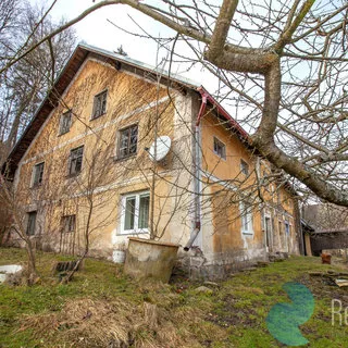 Prodej rodinné domy 320 m²