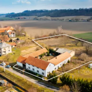 Prodej zemědělské usedlosti, statky 145 m²