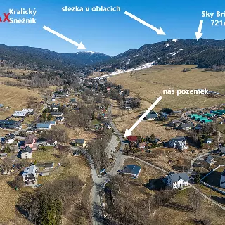 Prodej stavební parcely 1 432 m²