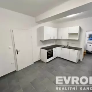 Pronájem byty 2+1 69 m²